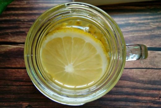 自制柠檬蜂蜜水的方法，柠檬怎么保存时间长?