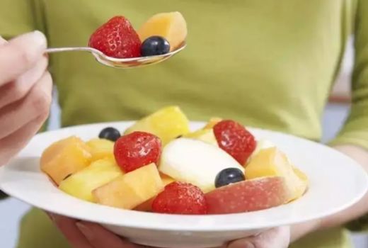 越吃越瘦的10种水果，水果蒸着吃营养高?